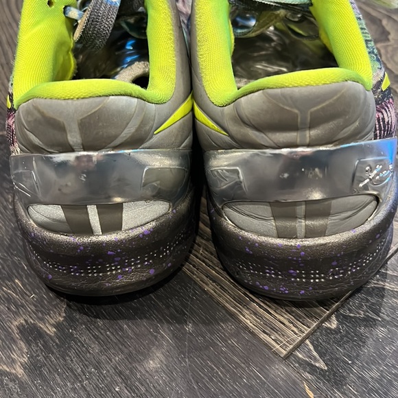 Kobe Prelude -multi color size 6.5 worn. Sorry no box - Picture 5 of 9